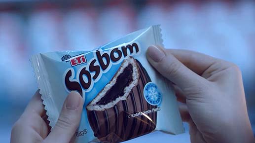 Eti Tivi Eti Sosbom Reklamı Soğuk Rafın Çikolatalısı!